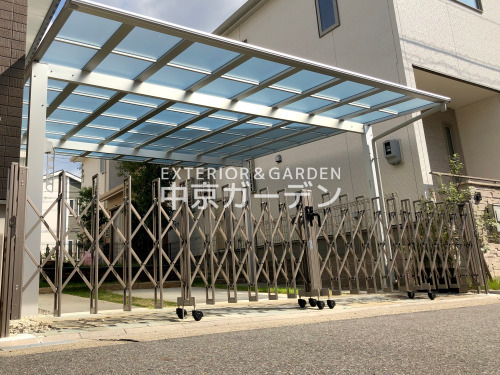 施工例画像：愛知県 名古屋市  YKKエフルージュグランFIRST横2台 LIXILセレビューFA型両開き
