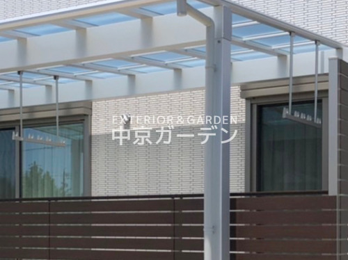 施工例画像：愛知県 尾張旭市  YKK独立式エフルージュFIRST大型テラス1階 YKKリウッド オリジナル土間コンクリート
